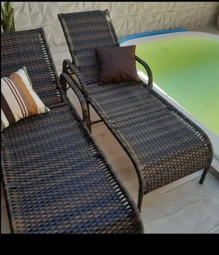 Móveis de fibra sintética