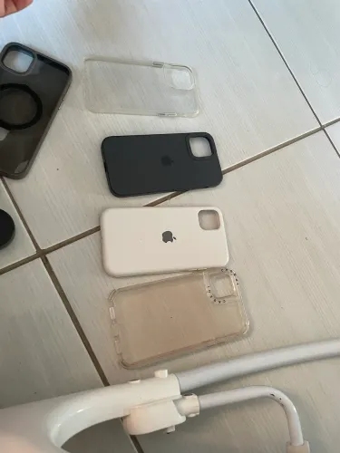 Capinha de iPhone 11 e 12