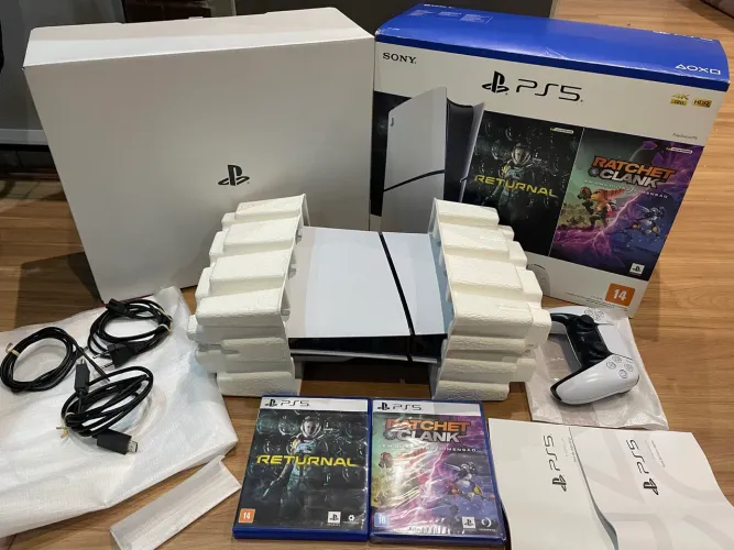 PS5 Slim 1tb mídia física na caixa 7 jogos