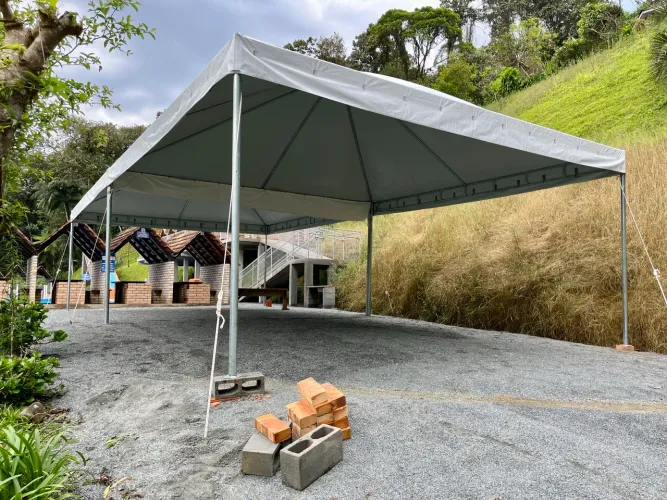 Tenda Piramidal 6x6 a pronta entrega !