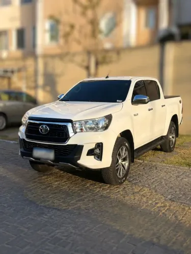 Toyota Hilux CD SRV 4X4 2.8 TDI Diesel Aut. 2020