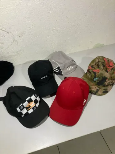 BONÉS ORIGINAIS