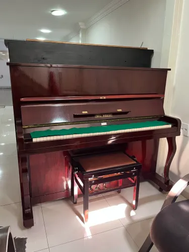 Piano acústico Fritz Dobbert