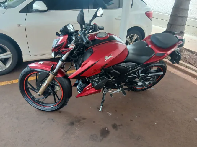 Moto top 