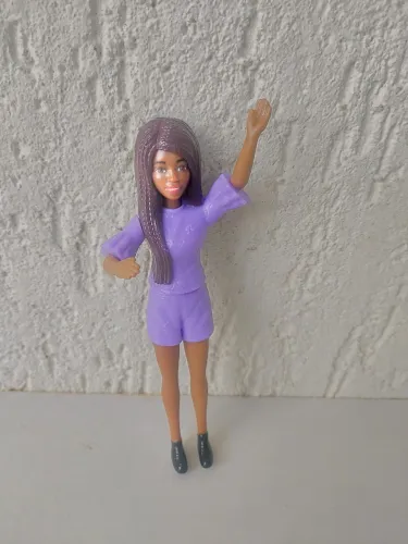 Boneca Barbie Trancista - Coleção Inclusiva Burger King (Mattel)