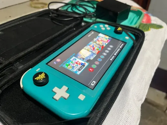 NINTENDO SWITCH LITE TURQUESA DESBLOQUEADO + JOGOS