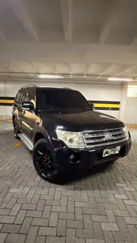Mitsubishi Pajero HPE Full 3.2 4X4 T.i.dies. 5P AUT 2010