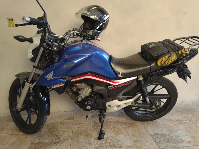 Vendo Titan 160 2020
