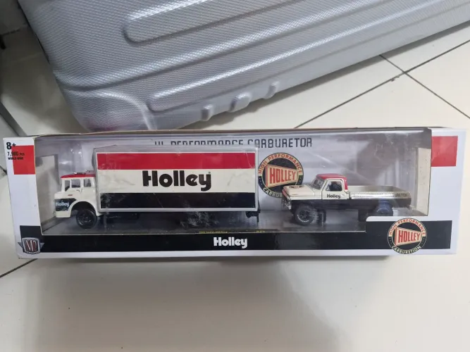Caminhão Ford C-950 Truck (1966) & Ford F-250 4x4 Truck (1972) - Holley - M2 Machines