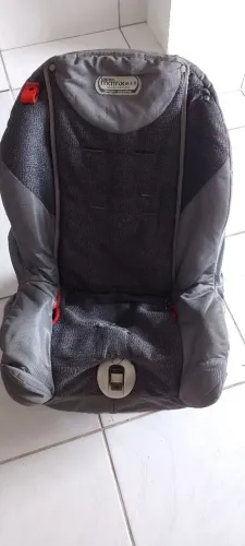 Cadeirinha para transportar crianças em carro