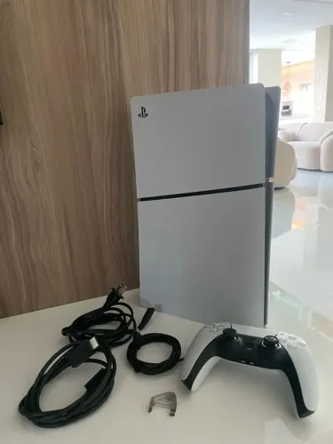 VENDO PS5 POUQUÍSSIMO USADO 
