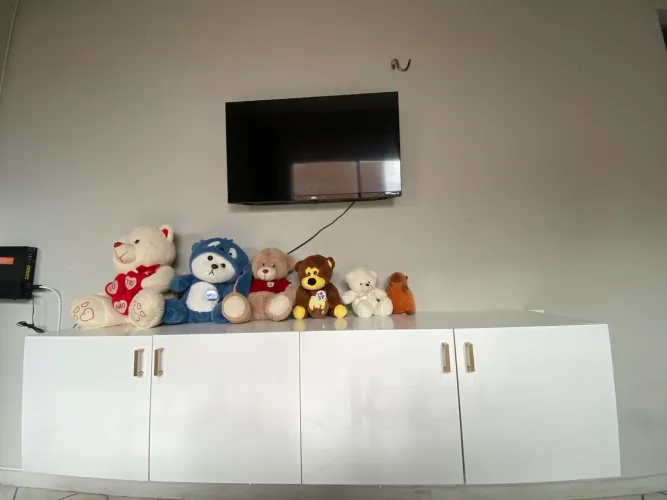 Home na cor branco laca medindo 1,70