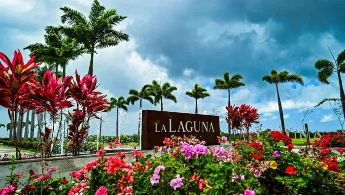 Lote Exclusivo em Praia do Forte - Condomínio La Laguna | 800m² Fundo Lagoa