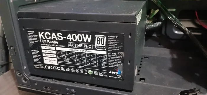 Fonte de computador aerocool kcas 400w 80plus