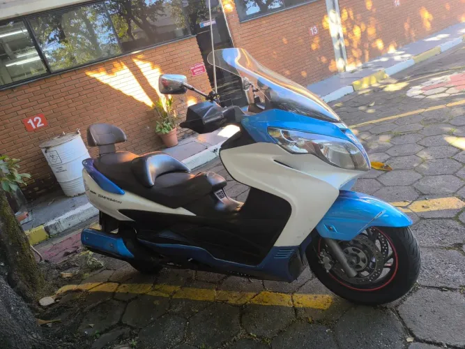 Burgman 400cc 2011 impecável 