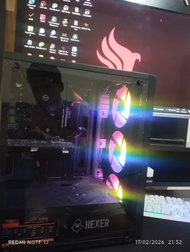 Vendo Gabinete montado, Somente 9 meses de uso. 