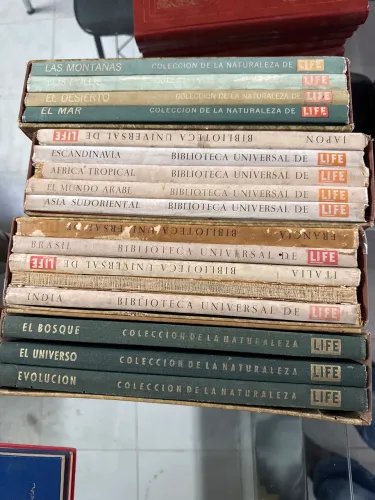 Coleção livros antigos LIFE