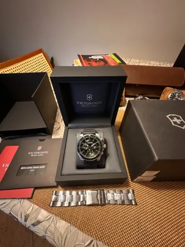 Relógio Victorinox Maverick Chronograph Verde 241693 Completo