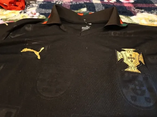 Linda Camisa do Portugal Preta G - Preço R$70