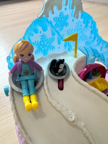 Polly Pocket Conjunto de Férias Absolutamente Ártico
