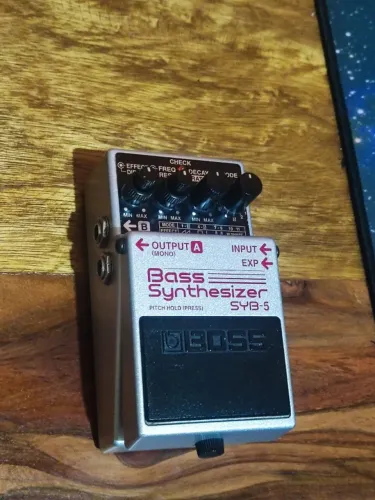 Pedal Boss Bass Synthesizer syb 5