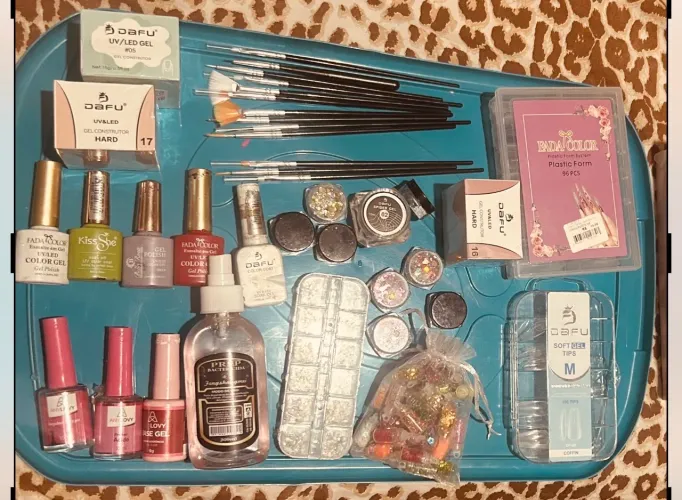 Kit Nail