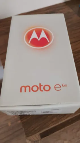 Vendo celular Motorola E s 64 GB usado, bom estado