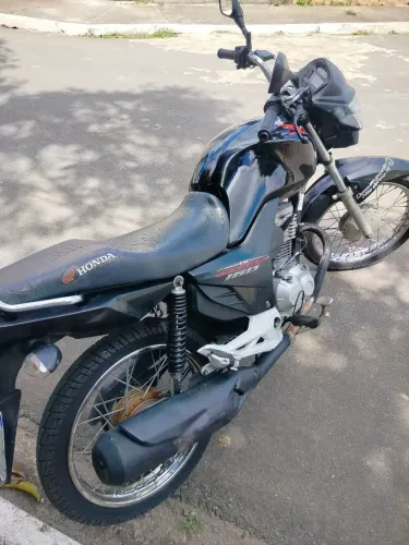MOTO PRA ALUGUEL 270$