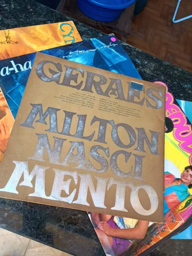 LP clássico MPB "Geraes Milton Nascimento", raro em ótimas condições