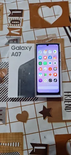 Samsung a07 novo. 128gb 4 de ram 