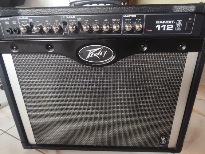 Amplificador peavey bandit