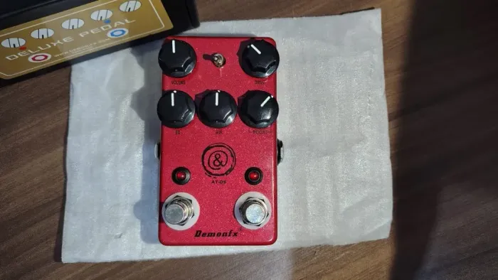 Pedal Demonfx AT-DS - JHS AT+ Andy Timmons - Angry Charlie