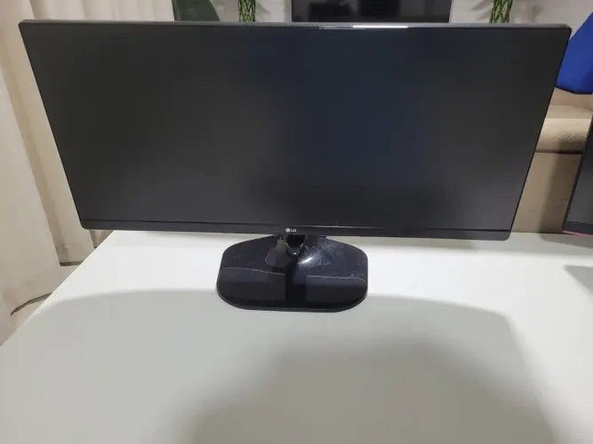LG 25UM58G-P - 25 Polegadas Ultrawide