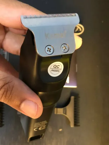 Máquina de Corte Acabamento Depilação Kemei 2 Velocidades