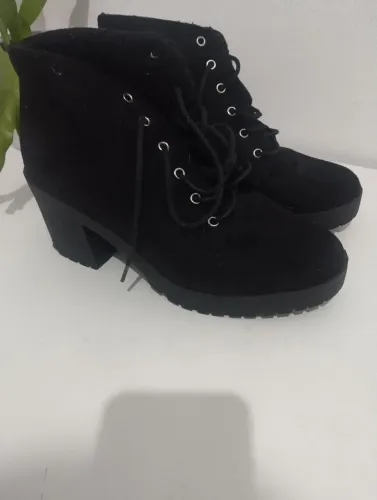 Vendo bota 
