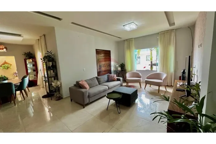 Casa com 4 quartos a Venda no Parque Verde