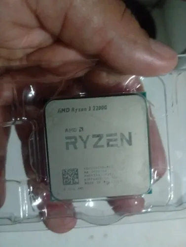Vendo processador Ryzen 3 2200g