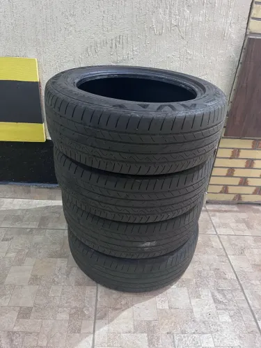 Jogo de 4 Pneus Continental PowerContact 2 - 195/55 R16 (Excelente Estado)