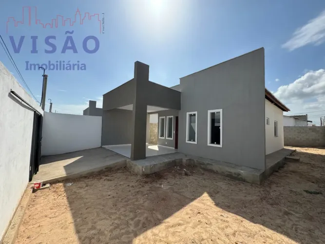 Casa em Santa Júlia - Mossoró com 2 dormitórios e 1 suíte por R$ 169.900 - Venda