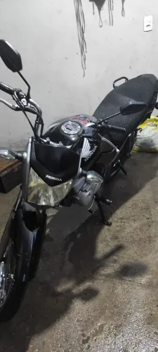Fan 125 I ano 2016 pra vender logo ,no ponto de transferência em dias 7.300