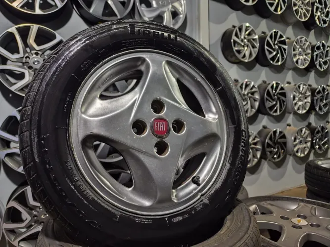 Rodas aro 14" Originais Fiat+ Pneus 175/65 R14"- Aceito Cartão 
