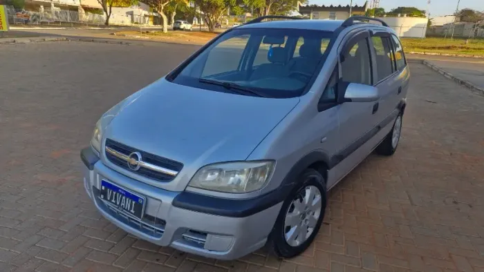 Chevrolet Zafira Comfort 2.0 MPFI Flexpower 8V 5P 2011