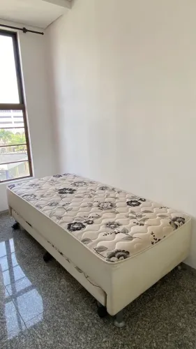 Vendo Bicama em ótimo estado.