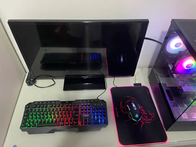 PC GAMER-VENDE SE OU TROCA 