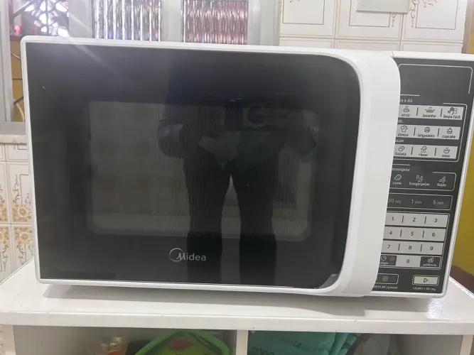 Microondas - 31 Litros (Midea)