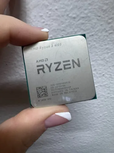 Processador AMD Ryzen 3 4100 (Até 4.0 GHz / Soquete AM4)