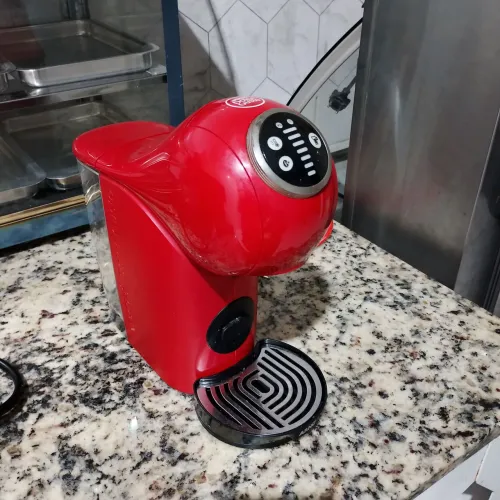 Cafeteira dolce Gusto da Arno vermelho
