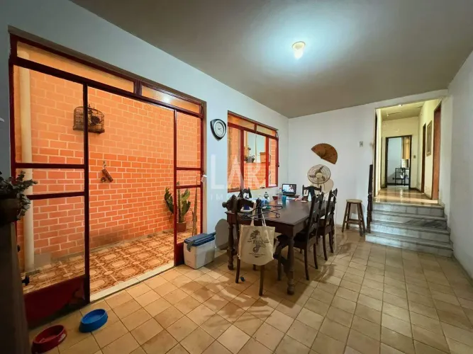 Casa à venda, 4 quartos, 1 suíte, 3 vagas, Nova Floresta - Belo Horizonte/MG