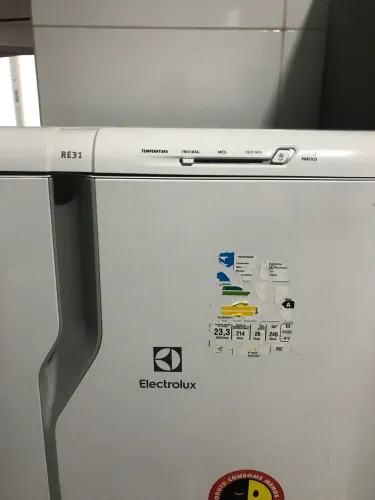Vendo geladeira eletrolux RE31