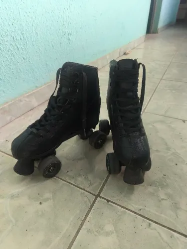 Patins Roller Derby Elite Reewind Black - Quad Usado